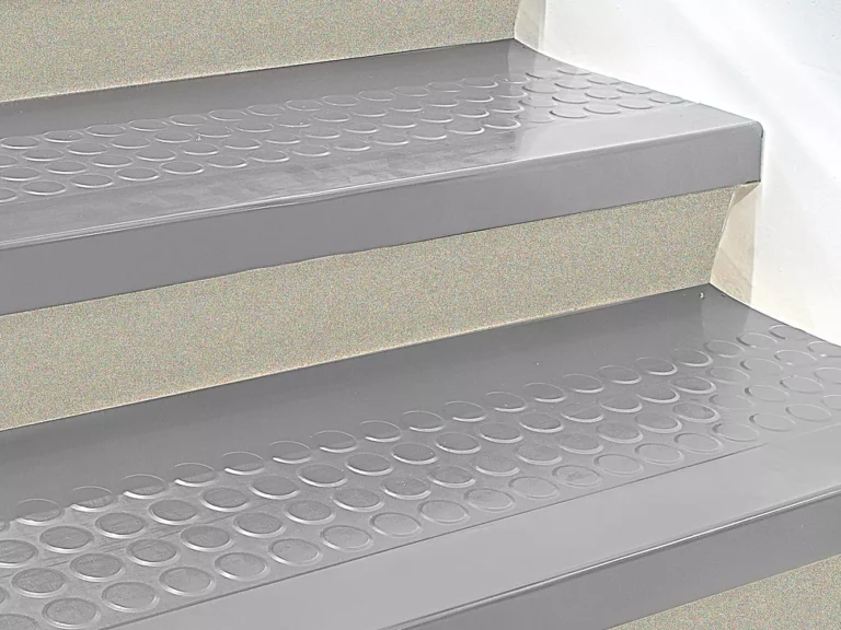 Choosing Durable and Attractive Stair Treads for your Home