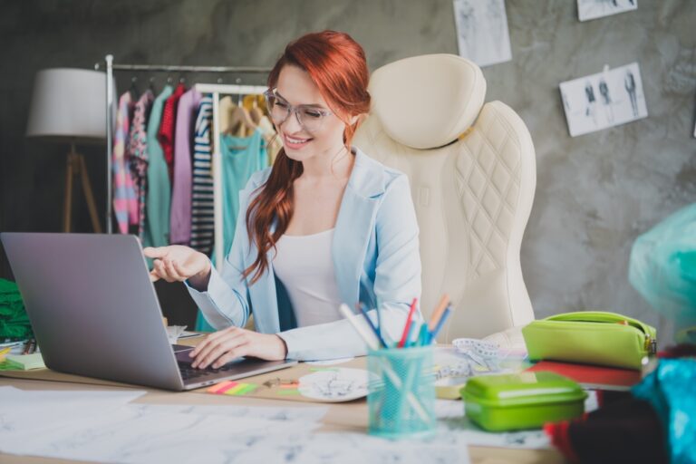  How Do Online Tailors Help Save Time for Busy Women?