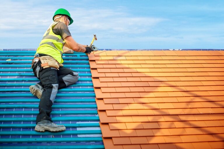 Choosing the Right Roofing Company in Parma, OH: A Guide