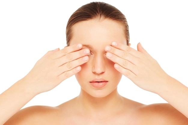 Transform Your Look: Eye Bag Removal Insights