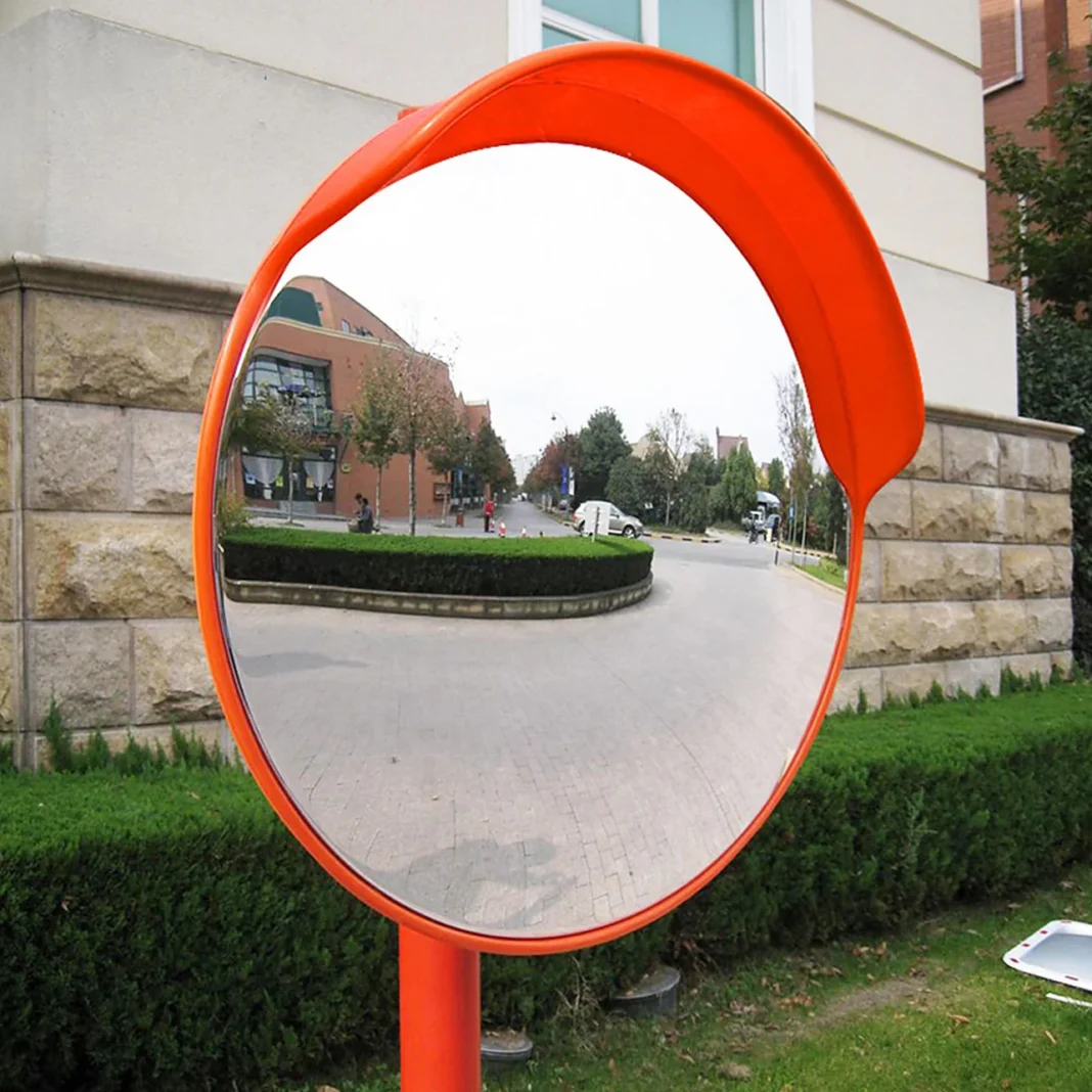 Convex Mirror