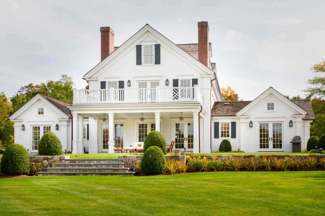 Custom Homes and Renovations