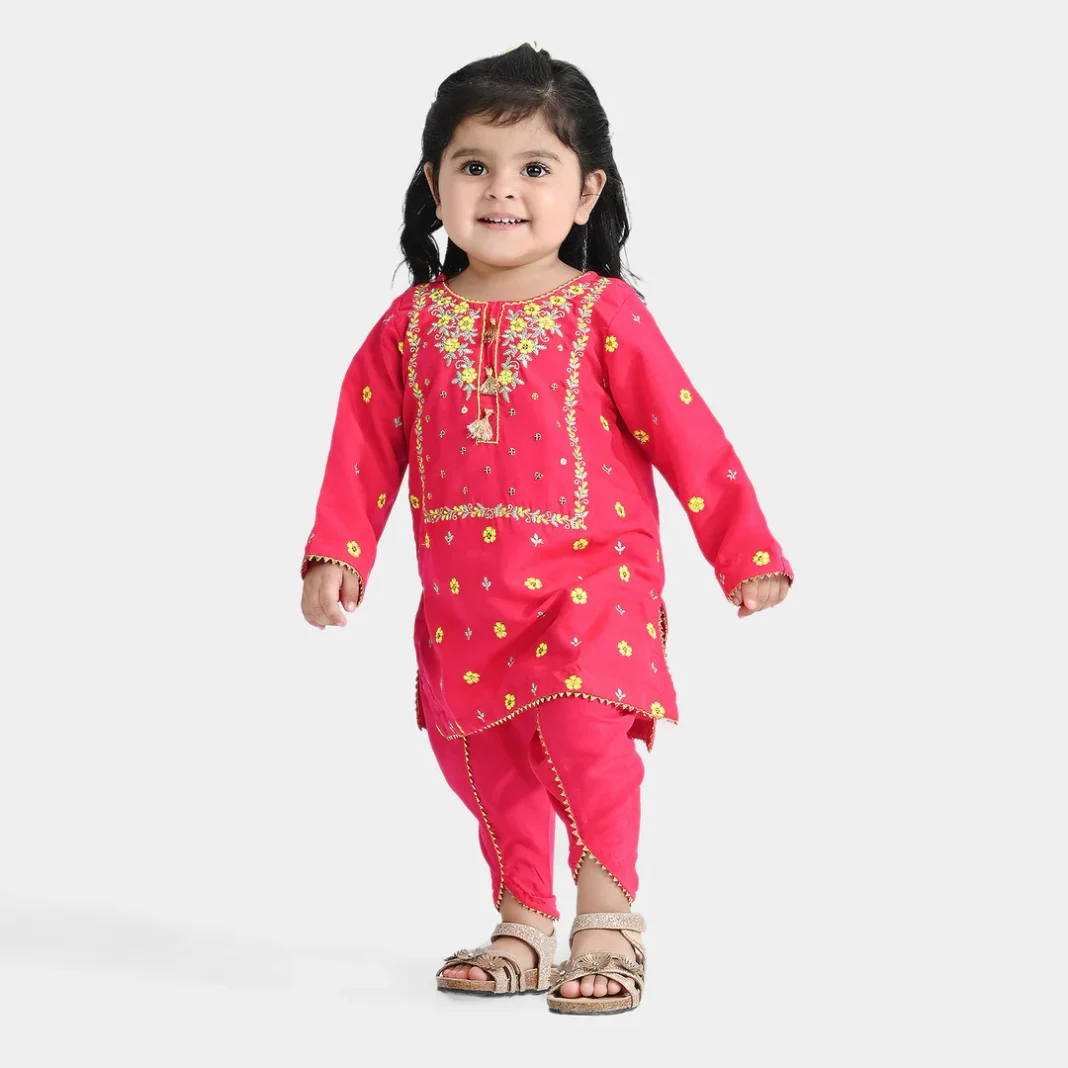 Dressing your baby girl in comfortable and stylish clothes is always a priority for parents. When it comes to Pakistani baby girl pants, there is a beautiful variety t